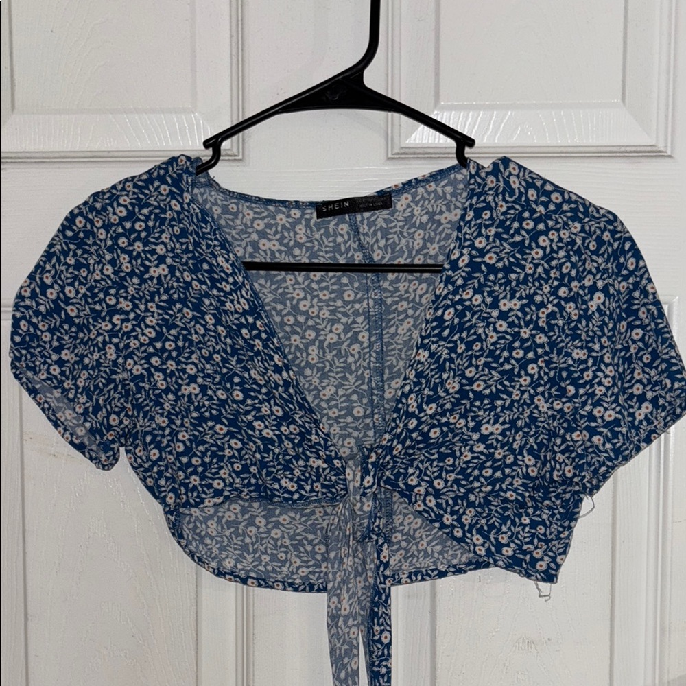 SHEIN Blue and White Puff Sleeve Sailor Collar Blouse